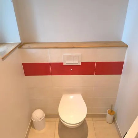 Maison De Jules Ле-Кото